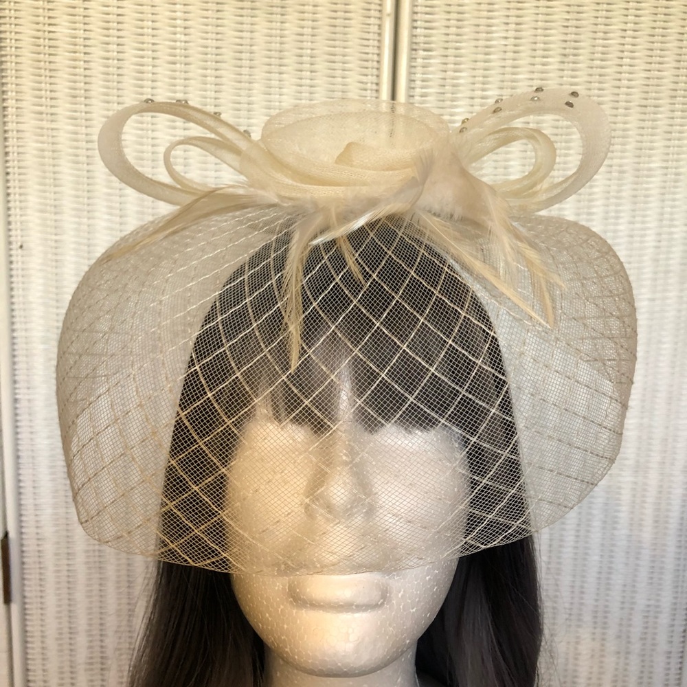Hat - Picture 2 of 7